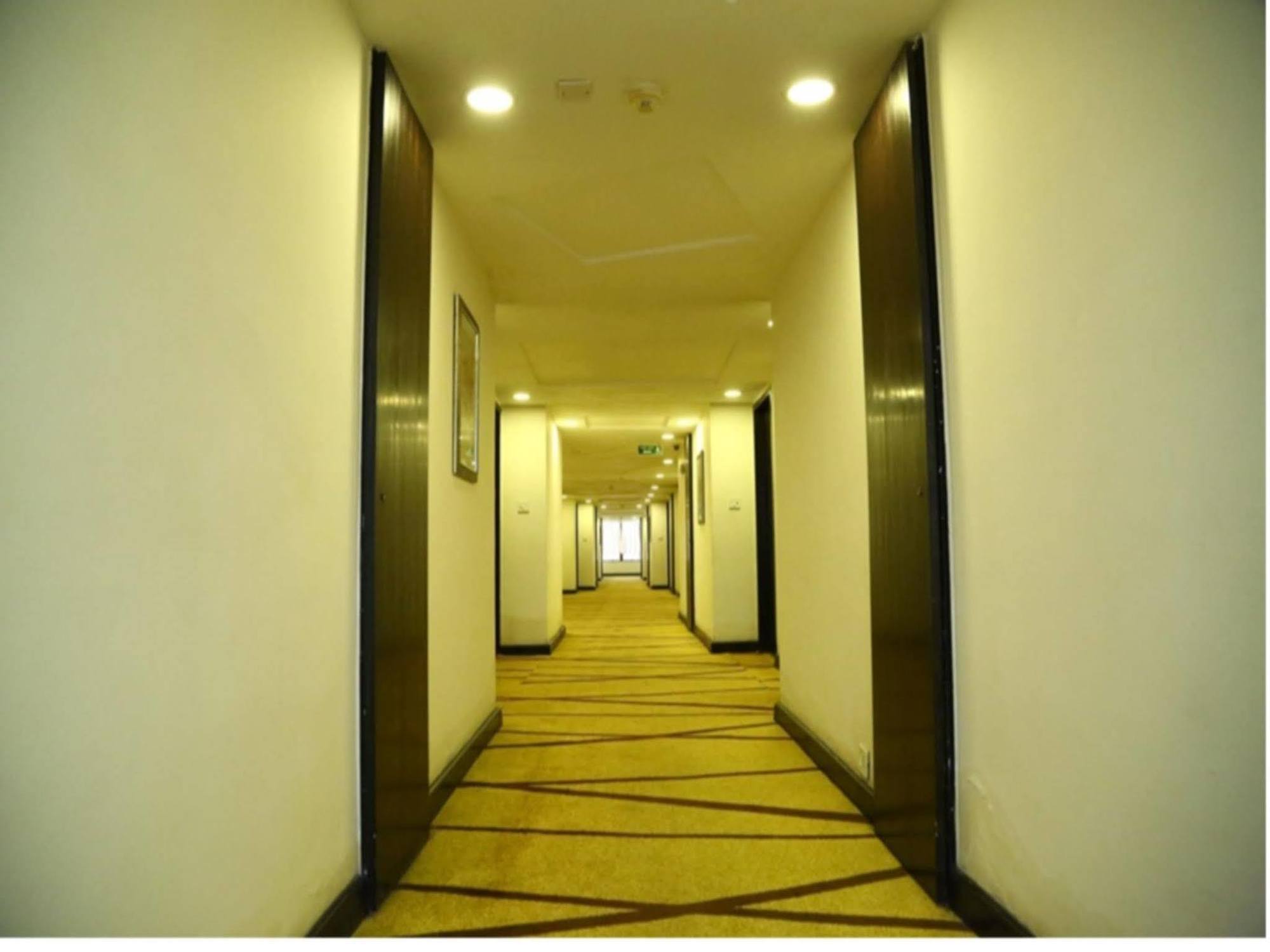Regenta Central Deccan Chennai Exterior foto