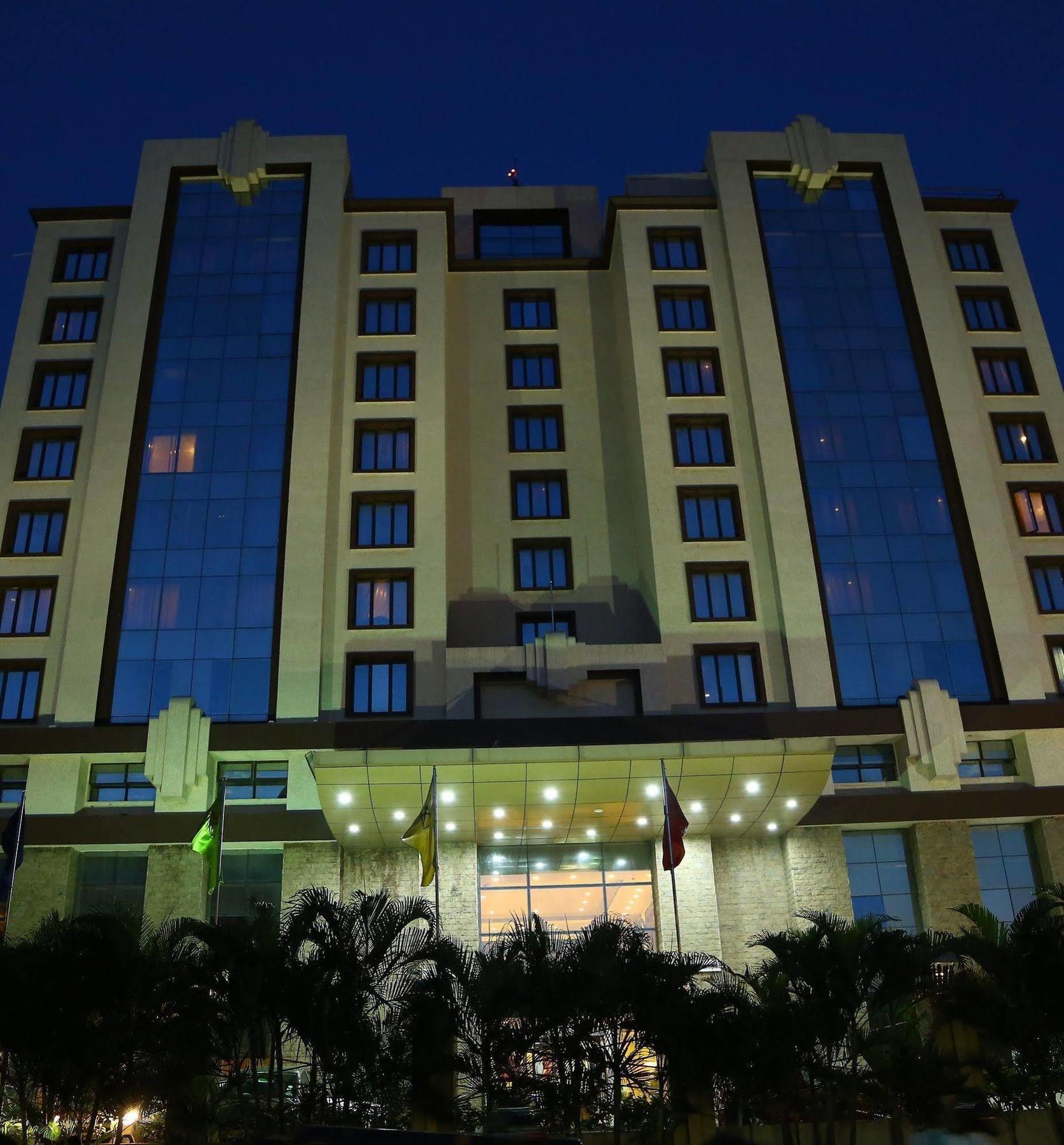 Regenta Central Deccan Chennai Exterior foto