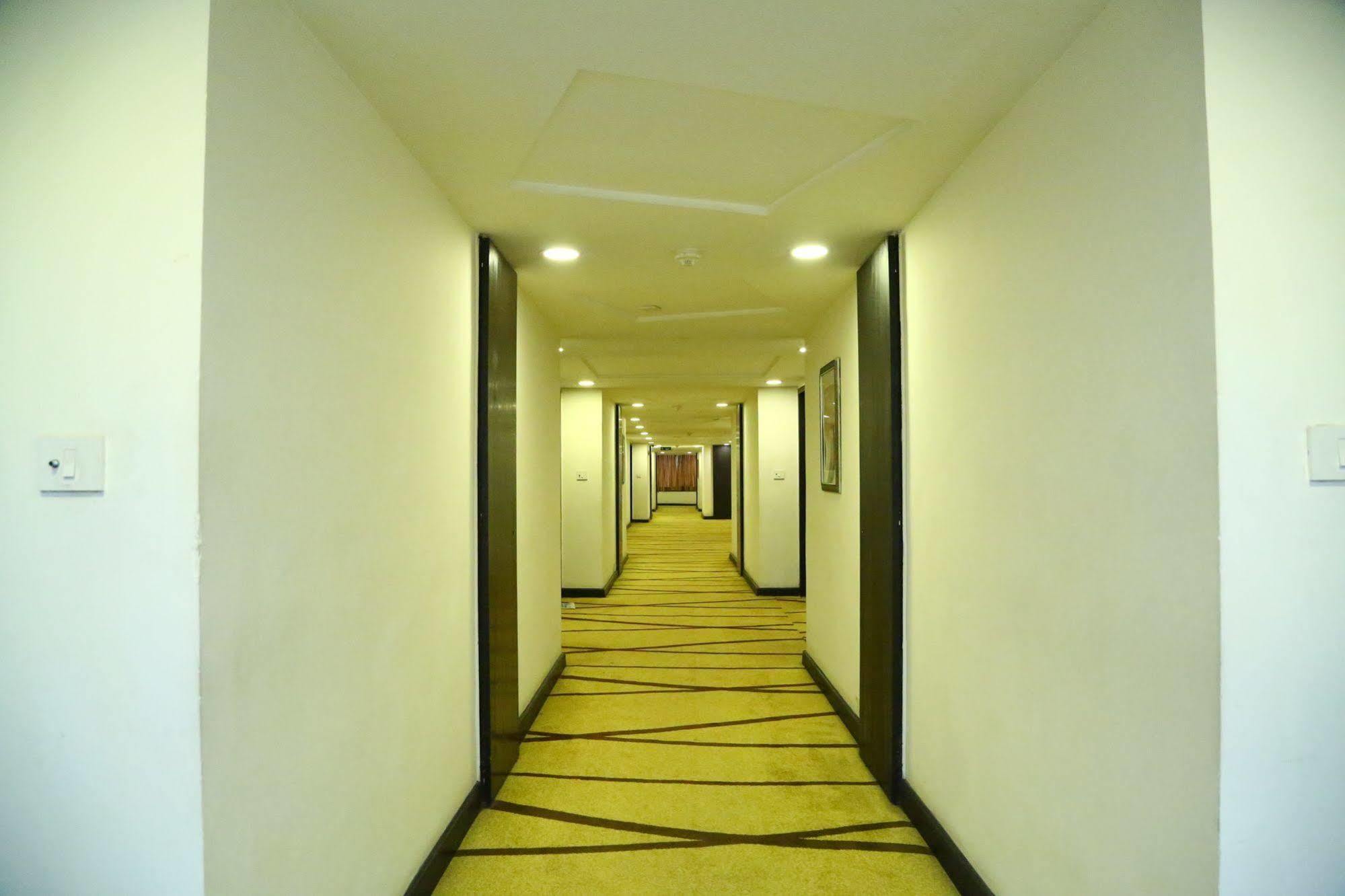 Regenta Central Deccan Chennai Exterior foto